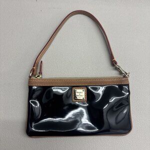 DOONEY & BOURKE Patent LEATHER ZIP WRISTLET Clutch Wallet *RED INTERIOR*